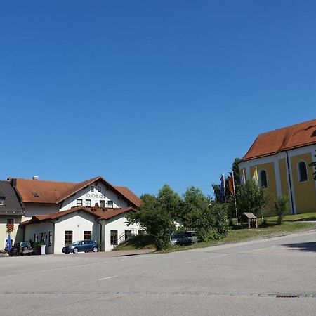 Отель Lindenhof Hetzenbach Zell Экстерьер фото